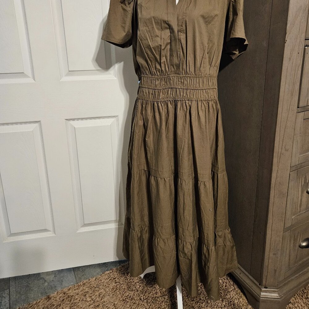 T Tahari Women's Dress Olive Size 2XL - Picture 2 of 12